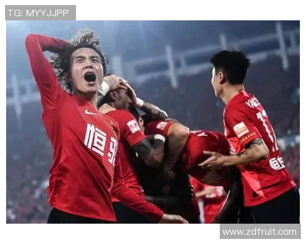 恒大与苏宁决赛精彩对决主持人全程解说引领赛事高潮